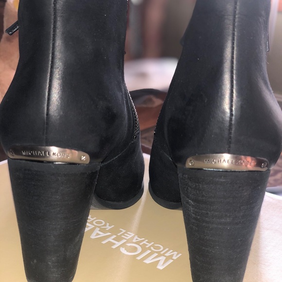 Michael Kors Denver Bootie size 38.5 - Picture 3 of 3